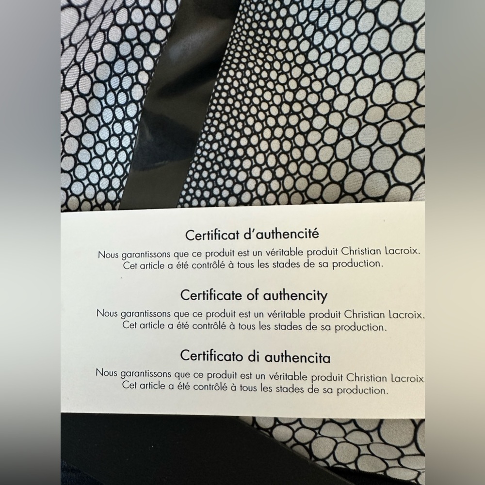 NWOT.  Christian Lacroix X- Ultracor Leggings Size Small - Picture 12 of 13